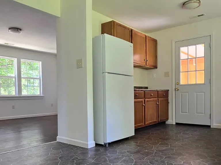 2540 Volunteer Pkwy — Photo 36