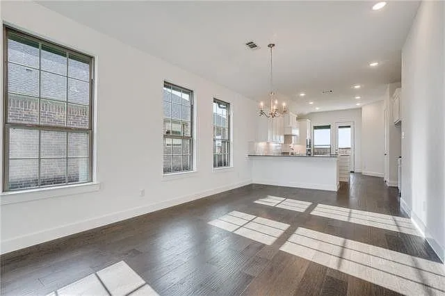 6840 Stonecrop Dr — Photo 24