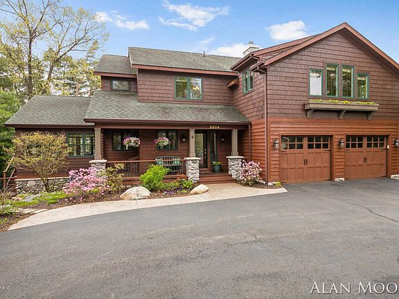 5th image of 5654 Arroyo Vista Dr NE