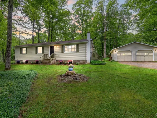 7516 Friendly Ln, Tully, NY 13159