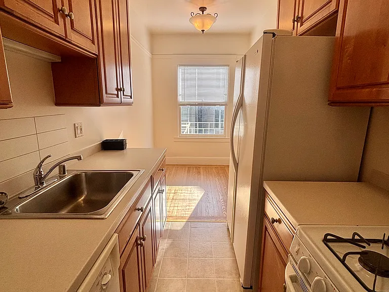 3575 Fillmore St #206 — Photo 8