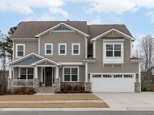 105 Tayberry Ct, Holly Springs, NC 27540