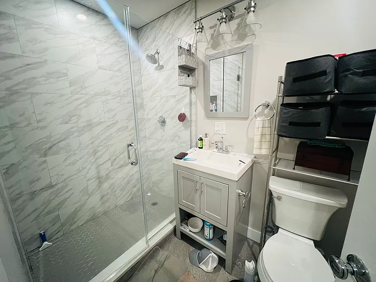 8 W Bellflower St #1 — Photo 18