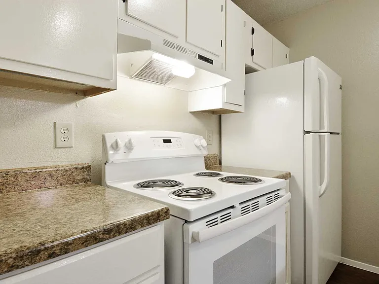Crossings Apartments — Photo 21