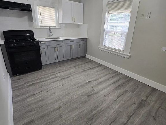 4th image of 148-150 Norwood St #1B