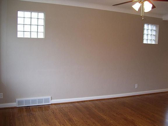 3rd image of 10215 Midland Blvd