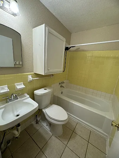 203 W North St #B — Photo 5