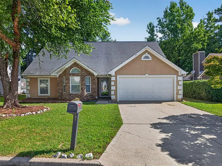 2949 Weston Brook Ln — Photo 2