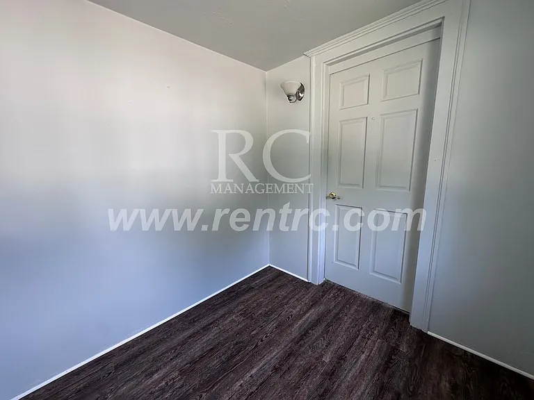 15 N Jefferson St #N — Photo 6