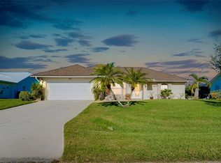 209 Bunker Rd, Rotonda West, FL 33947