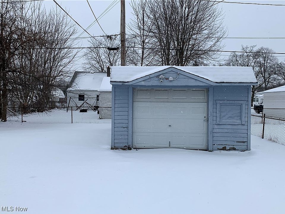 2nd image of 743 E 347th St