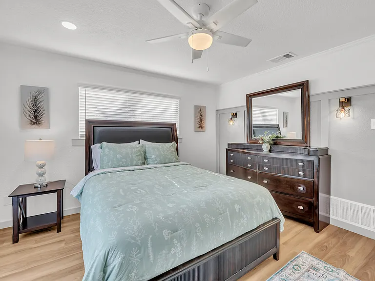 2204 Delwin Cir — Photo 20
