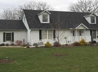 18963 Carter Rd, Bowling Green, OH 43402