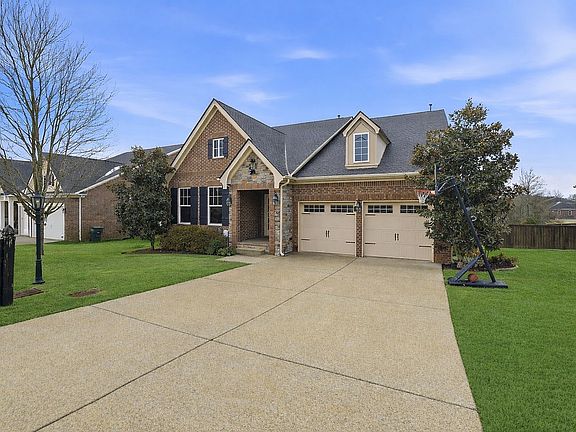 2nd image of 4660 Hessey Rd