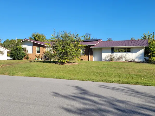 1302 Durham Dr, Chattanooga, TN 37421
