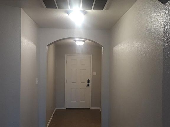 4th image of 1217 Monaco Dr