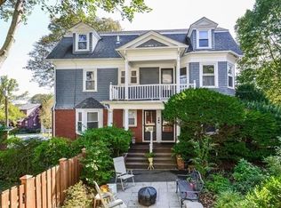 64 Forest St, Providence, RI 02906