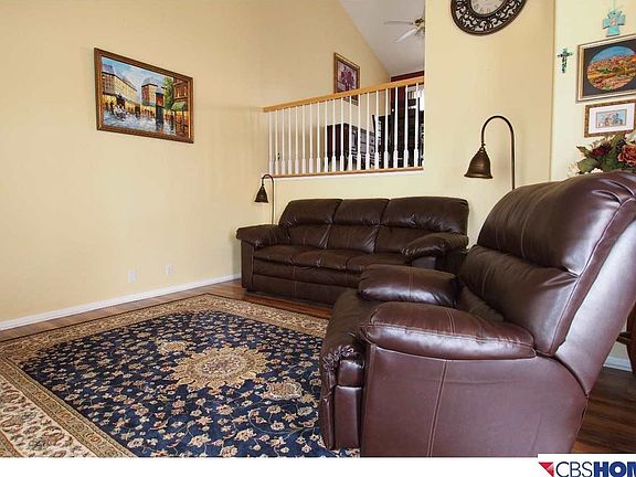3rd image of 1713 Eastview Dr