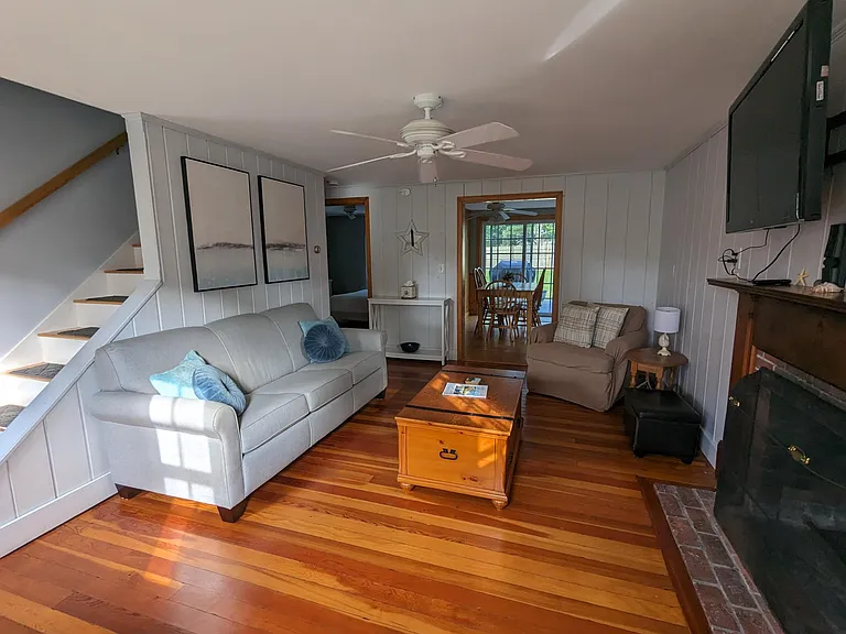 18 Chamberlain Ct — Photo 19