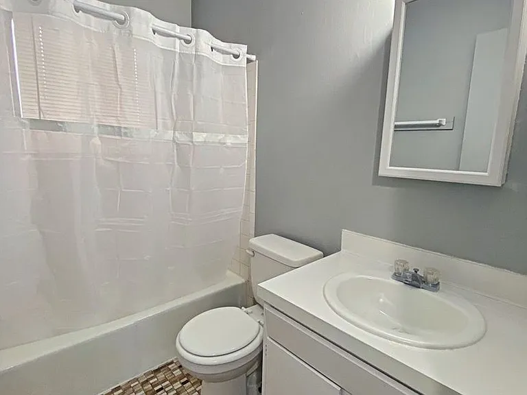 4015 Hamilton St — Photo 2