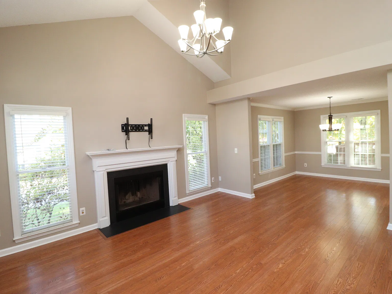 Charming Cary Home in Brookgreen Forest Available Immediately — Photo 3