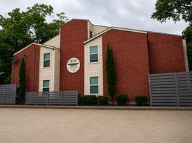 415 Fry St, Denton, TX