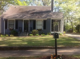 1694 John Calvin Ave, College Park, GA 30337