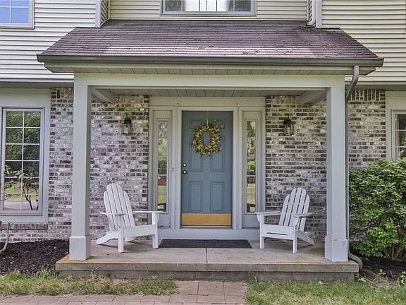 3rd image of 7639 Hillside Dr