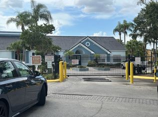 5737 Gatlin Ave APT 417, Orlando, FL 32822