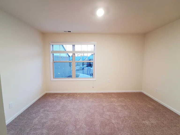 4425 Almanor Cir — Photo 27