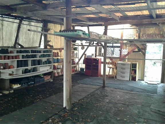 4th image of 1242 Peach St