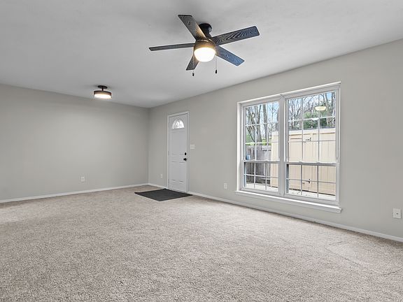 5th image of 5507 Garden Walk Dr
