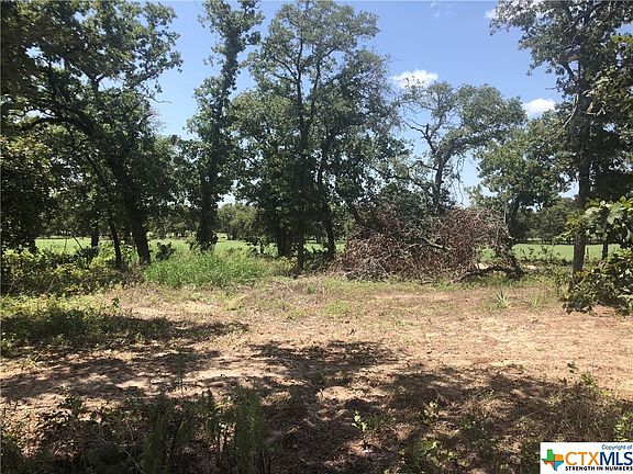 3rd image of 233 Great Oaks