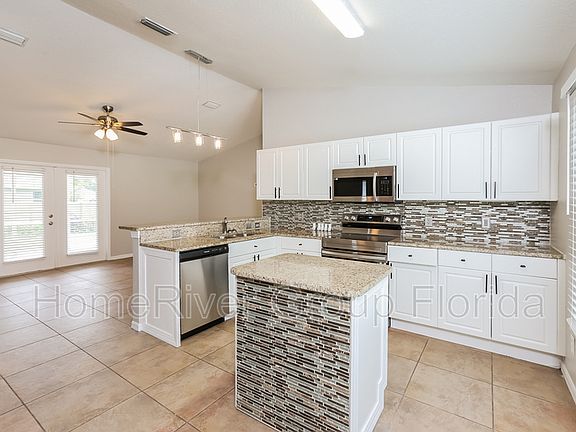 5th image of 2298 Penguin Ln