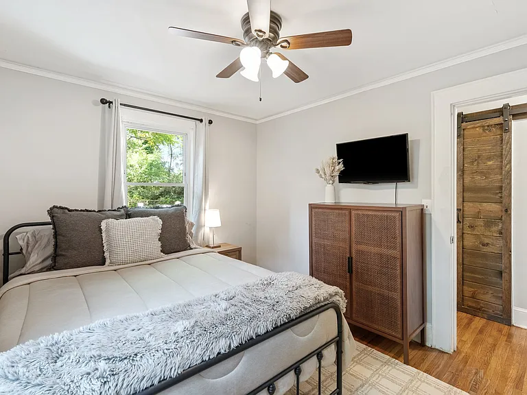 207 Brookside Ave — Photo 18