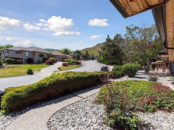 3rd image of 1826 Rocklund Drive #A