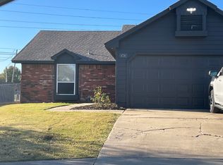 8730 E 60th Pl, Tulsa, OK 74145