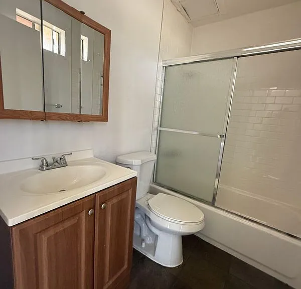 1816 N Gramercy Pl #304 — Photo 10