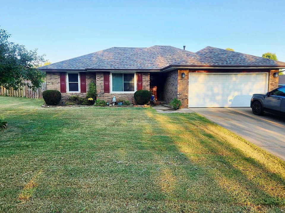 1st image of 3341 S Palisades Drive