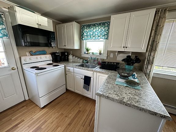 4th image of 1 Thorwald Ave