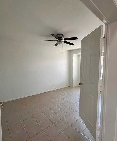 2099 Rosemary Ct — Photo 12