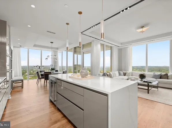 1781 Pierce St #2401, Arlington, VA 22209