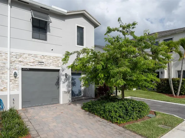 844 NW 3rd Way #844, Pompano Beach, FL 33060