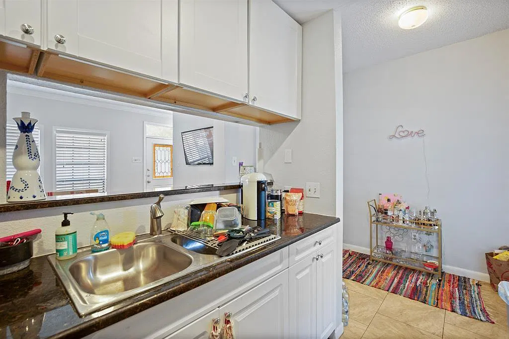 2 bed, 2.0 bath, 800 sqft, $2,000 — Photo 4