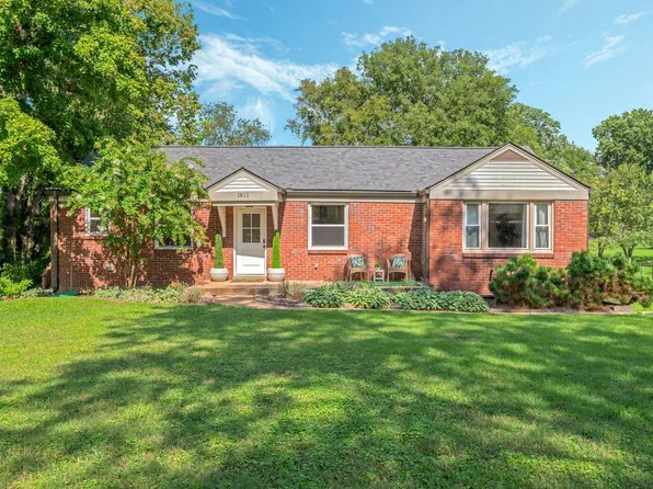 1811 Riverwood Dr, Nashville, TN 37216