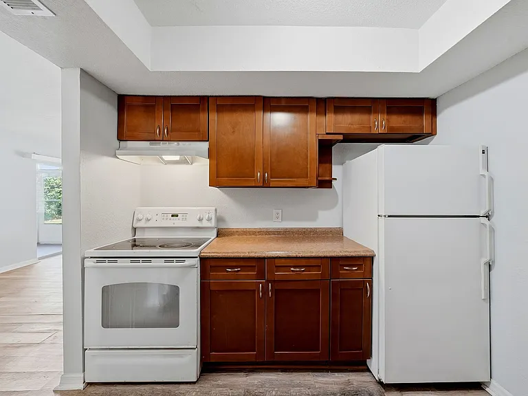 647 N Keene Rd #A — Photo 7