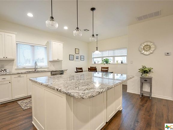 4th image of 3205 River Place Dr