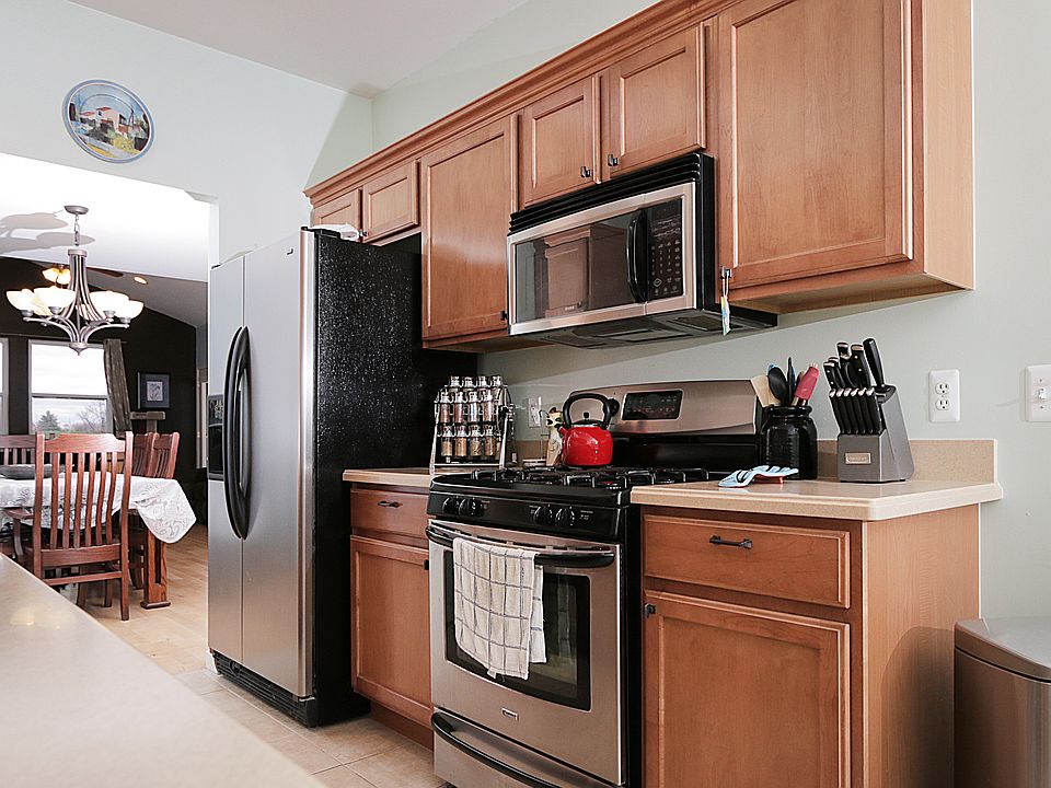 1st image of 29977 Camden Cir