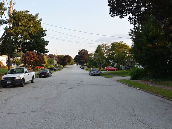 5th image of 115 Stony Acre Dr