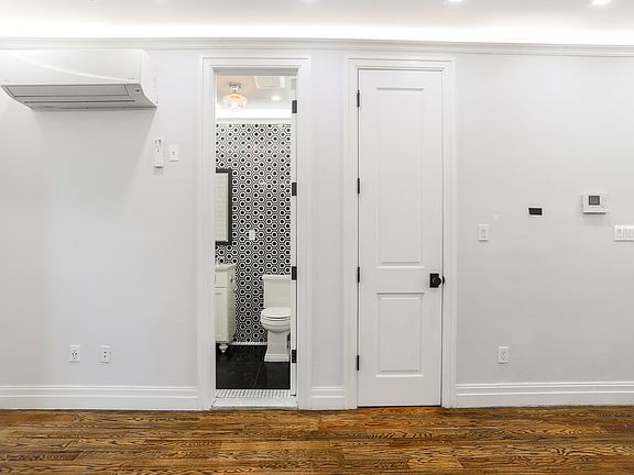 5th image of 47 Columbia Pl #A2